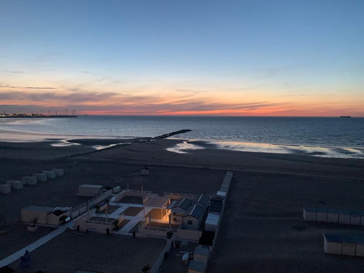 Knokke Sea, Appartement Vue Mer Bagian luar foto